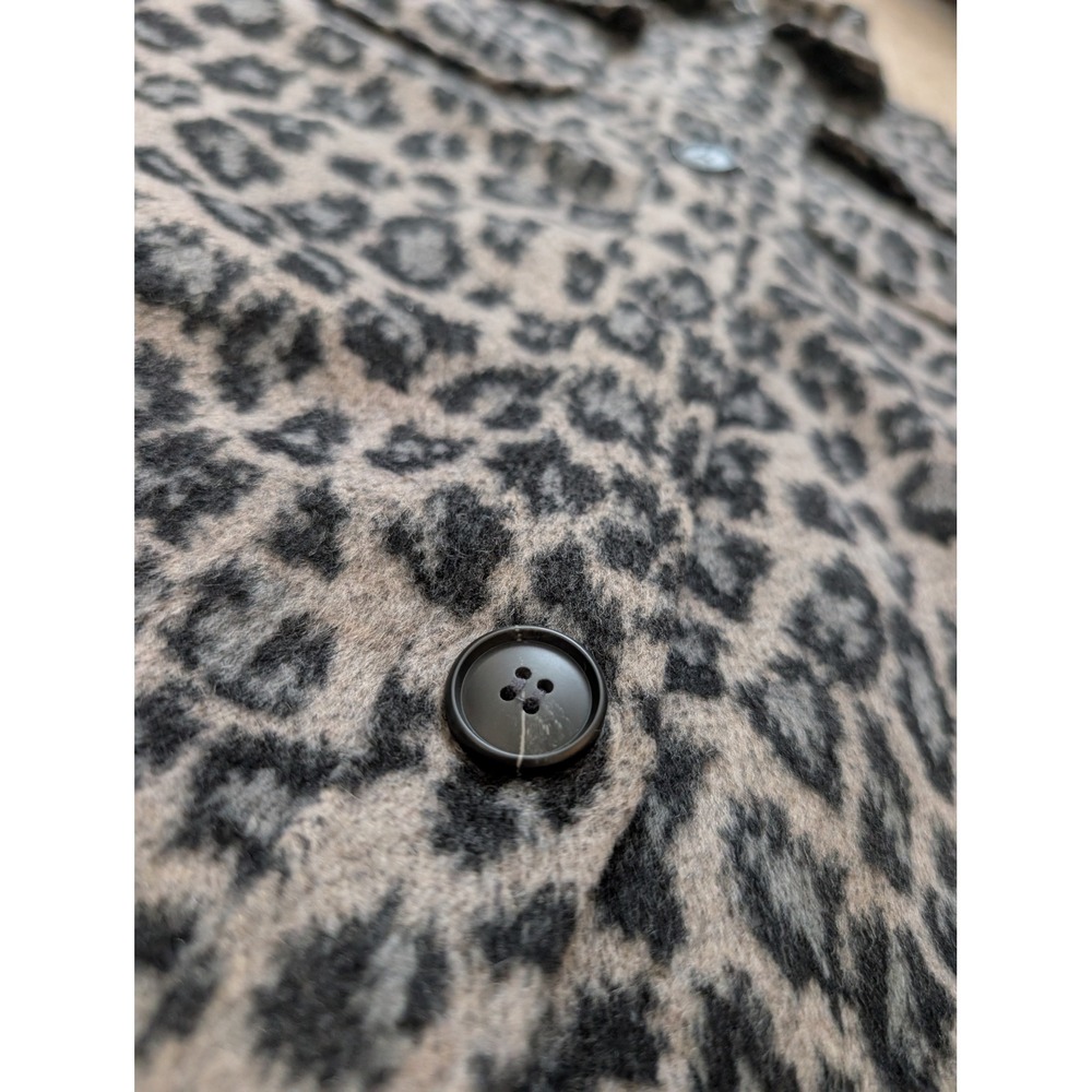 Bagatelle Collection Grey Leopard Print Wool Blend Button Down Shacket Jacket - Picture 3 of 5